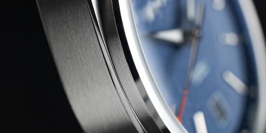 Automatic Wristwatches and the Modern Horologist: A look at the way automatic wristwatches survive the digital age